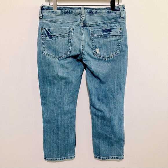 Aeropostale Cropped Jeans Women Size 7/8 Medium Wash Lightly Distressed - Picture 3 of 7
